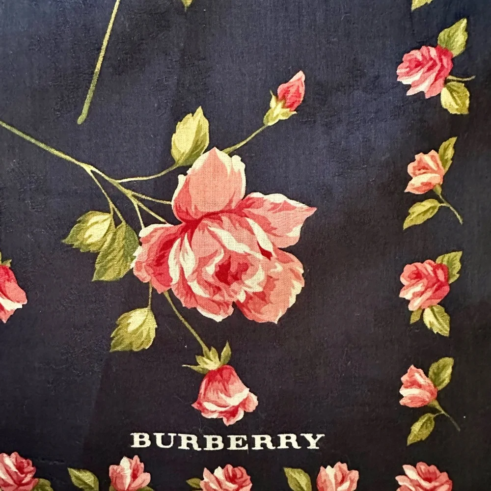 Burberry flower cotton scarf.look at last photo u will see hidden flower pattern - Picture 3 of 4